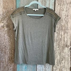 Rose & Olive Short-Sleeve Olive Green Top Medium